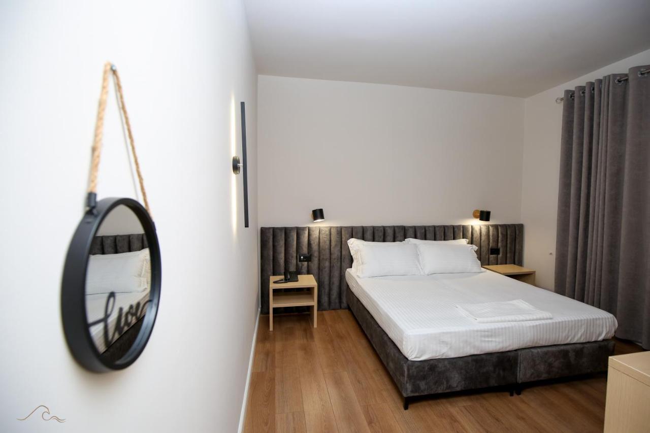 Hotel Libertas Vlore Exterior photo